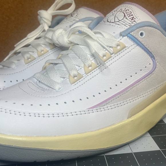 Nike air Jordan 🔥2 
‘ look, up in the air’
NWOT - Picture 5 of 17